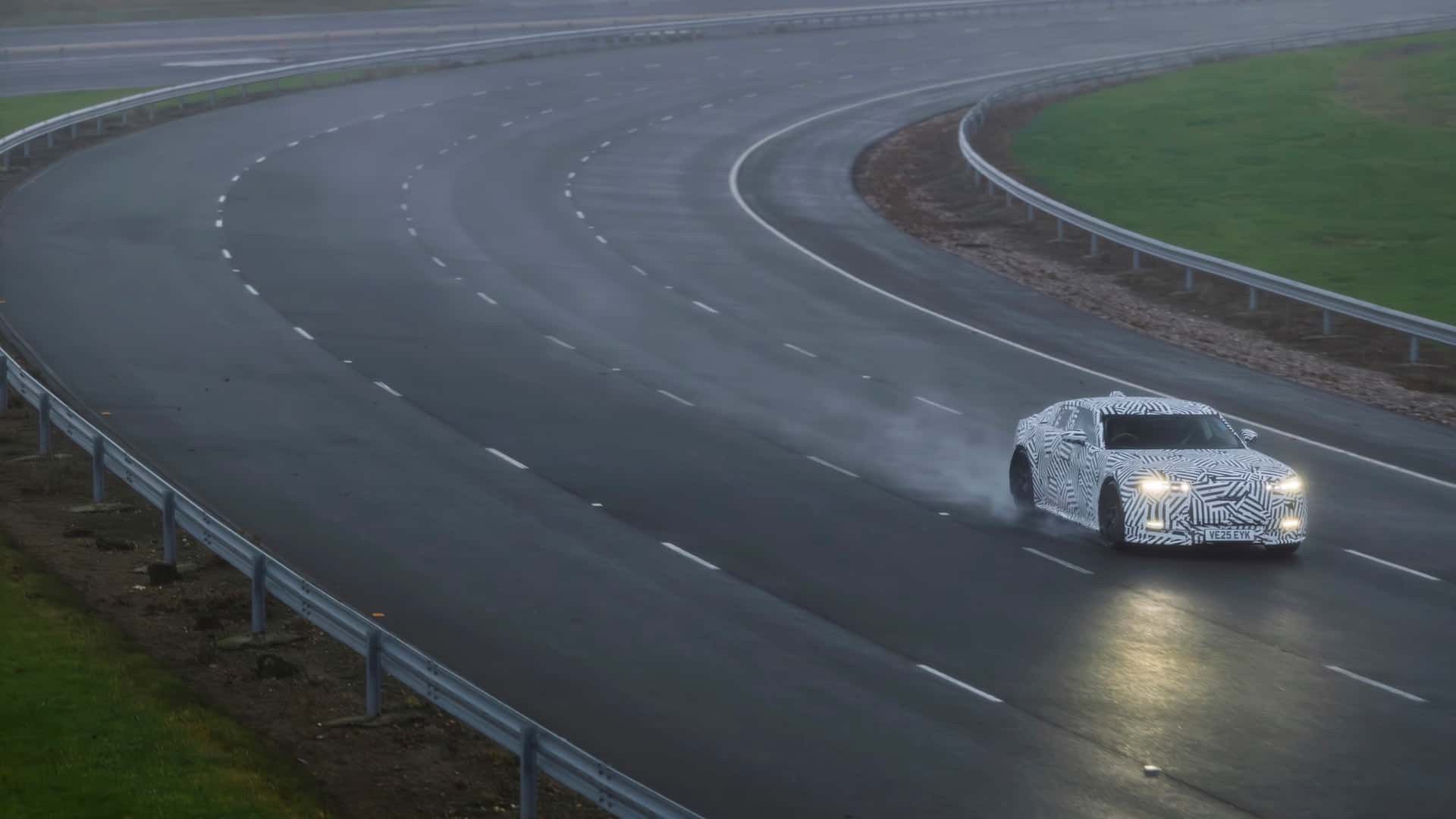 Nowy Jaguar podczas zimowych testów