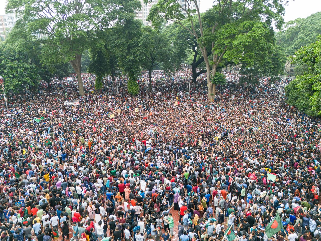 Crowds at protests in Dhaka