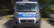 Policyjna kontrola drogowa, jej efektem ujawniona amfetamina i brak uprawnień kierującego