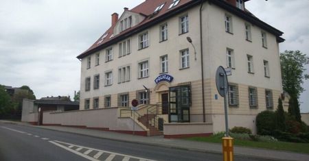 Samorządy wyciągają miliony, by nowa komenda policji w Kościerzynie wreszcie mogła powstać