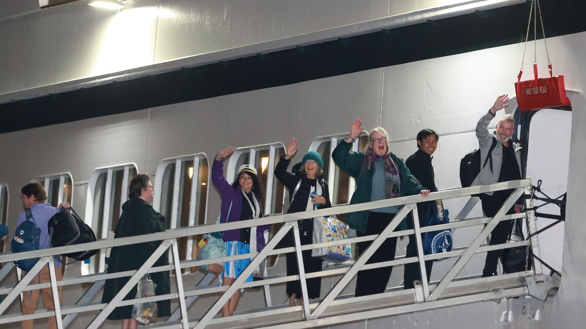 Pasażerowie Villa Vie Odyssey spędzili w porcie cztery miesiące