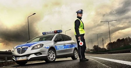 Wielkanoc 2016 i wzmożone kontrole policji na drogach