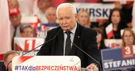 Bon na 100 tysięcy za trzecie dziecko? Tak PiS chce wygrać wybory