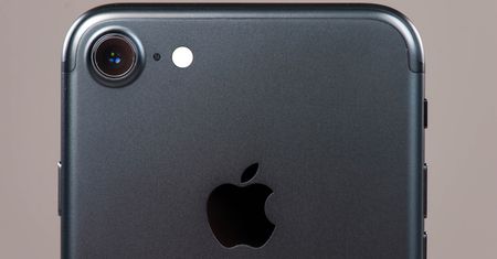Apple ogranicza wydajność starszych iPhone'ów [AKT. - sprawa trafi do sądu]