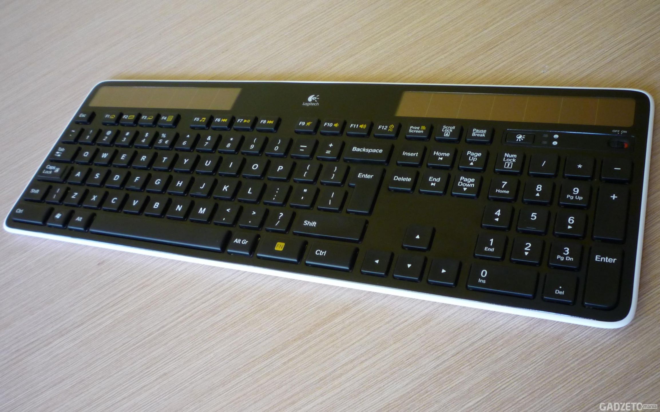 Logitech K750 Solar Keyboard – światłolubna klawiatura w akcji [test] 8