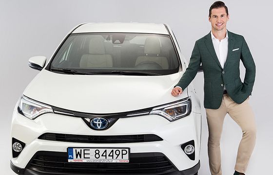 Grzegorz Krychowiak ambasadorem marketingowym Toyoty RAV4, na razie bez reklam ATL-owych (wideo)