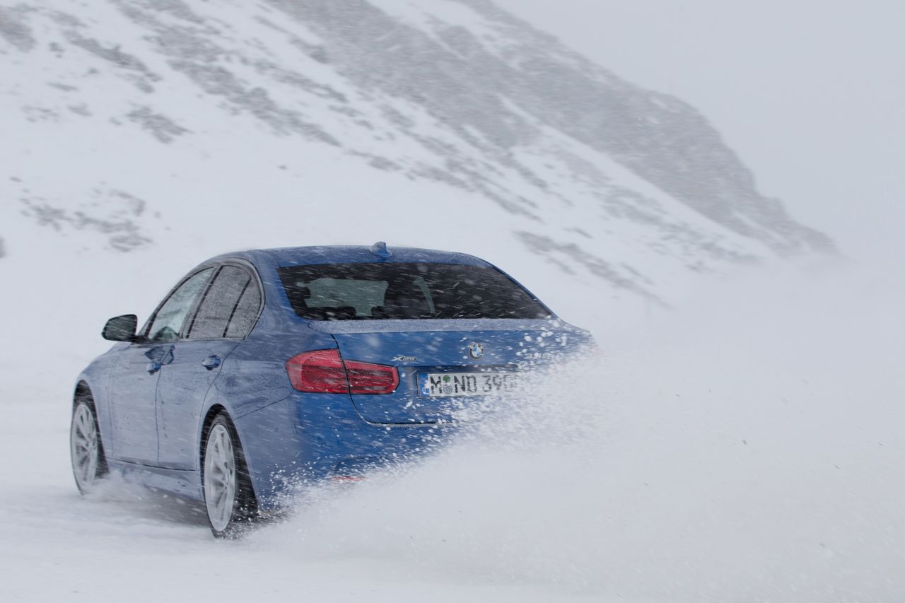 The xDrive system provides exceptional driving characteristics.