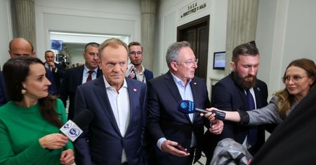 Milczenie Donalda Tuska. Znamy powód. "To go irytuje"