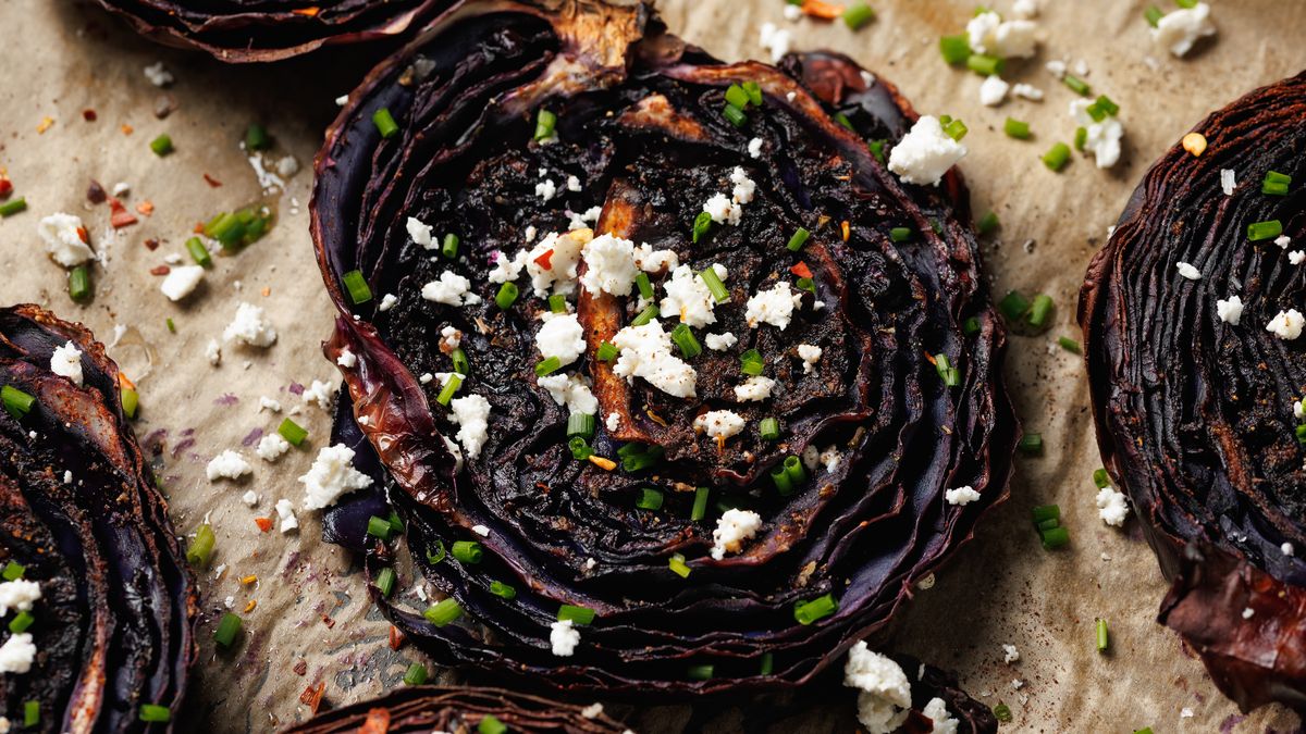 Steki z kapusty czerwonej sprawdzą się na rodzinny obiad