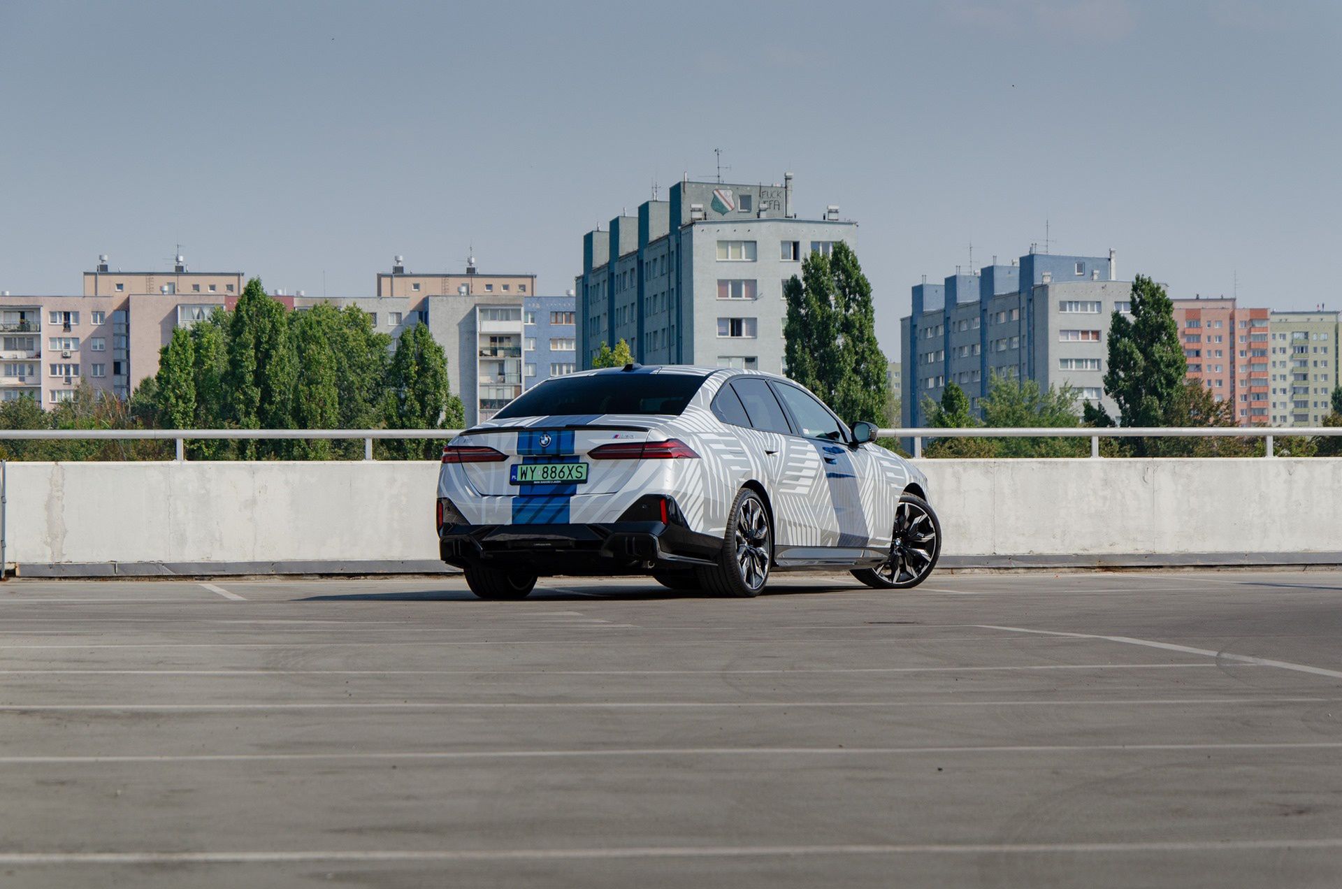 BMW i5 M60