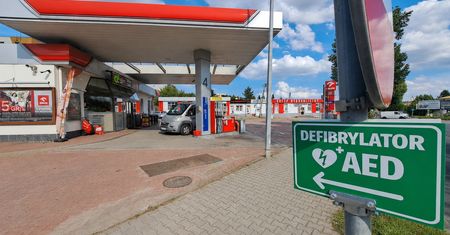Gąbińska Sieć Defibrylatorów AED rośnie. Kolejne urządzenie już dostępne