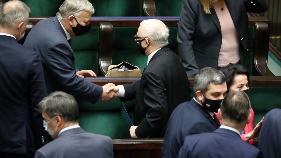 "Lex TVN" uchwalona. "Czas na realizację obietnicy Dudy" 