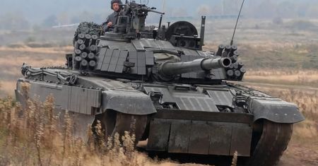 M1A1 Abrams, Leopard 2A4 i T-72M. Czym różnią się czołgi, które mogą trafić do Ukrainy?
