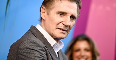 Wystąpił w antyszczepionkowym filmie. Teraz się tłumaczy