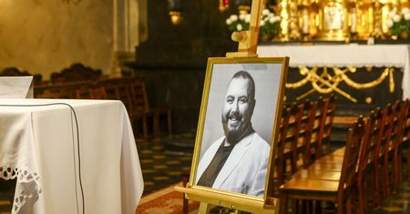 Pożegnanie Dariusza Gnatowskiego. Msza w intencji aktora