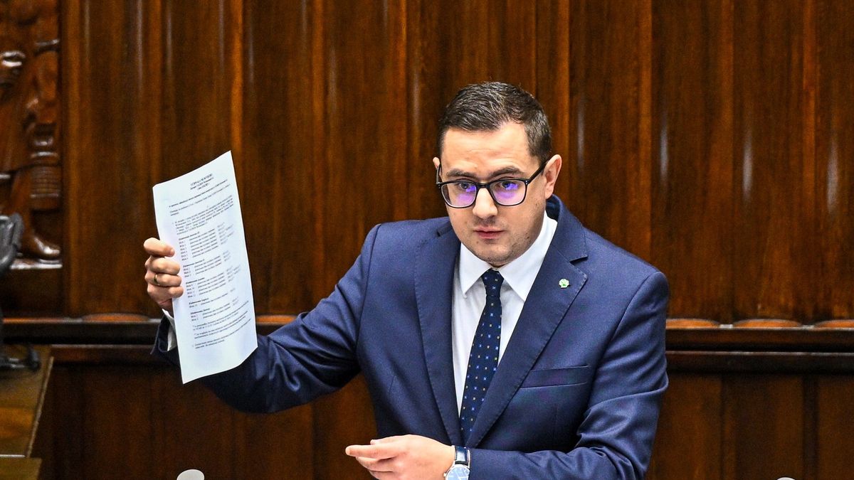 Minister energii Miłosz Motyka