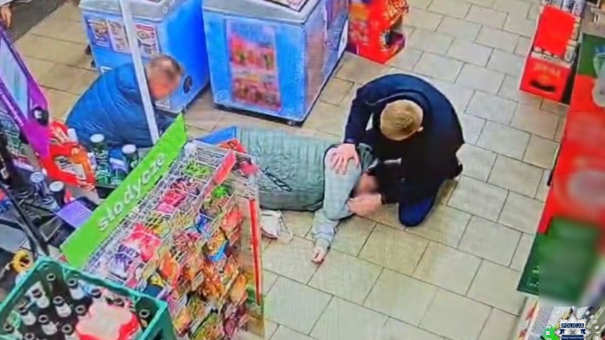 Policjant udzielił pomocy kobiecie.