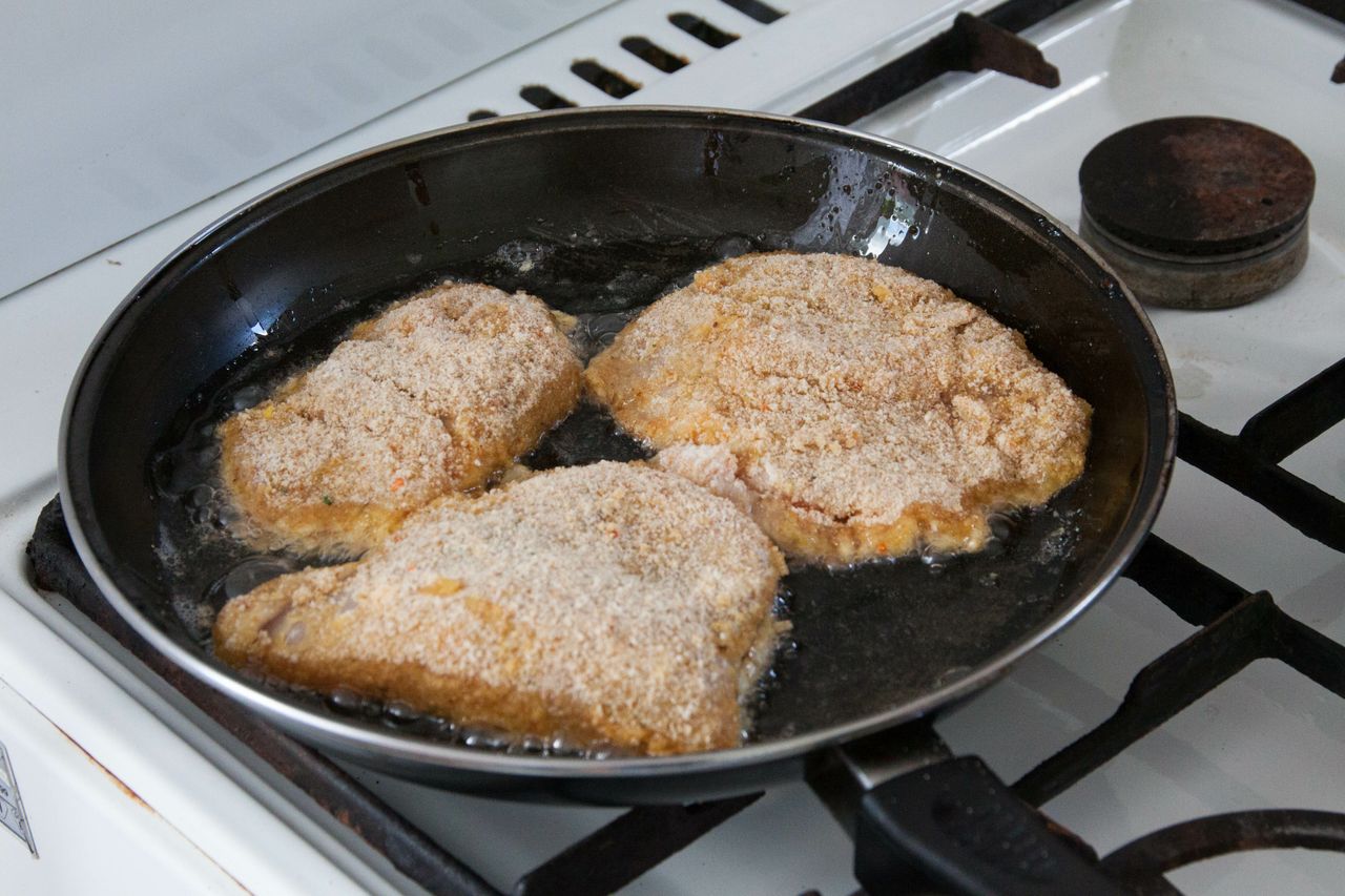 Pamiętaj po usmażeniu. Kotlet nie "siądzie" na żołądku