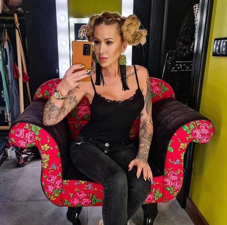 Sylwia Peretti odwiedza gabinet medycyny estetycznej