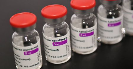 Koronawirus. Nowe wieści z Holandii ws. stosowania szczepionek AstraZeneca