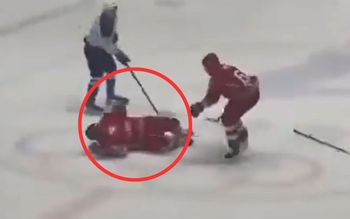 Łukaszenka zagrał w meczu hokeja. Nagranie obiegło sieć