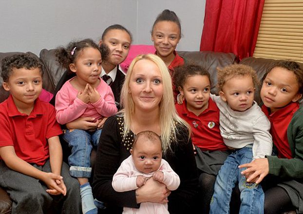 Matka 8 dzieci chwali się luksusowym życiem na koszt państwa: "To najłatwiejsza opcja!"