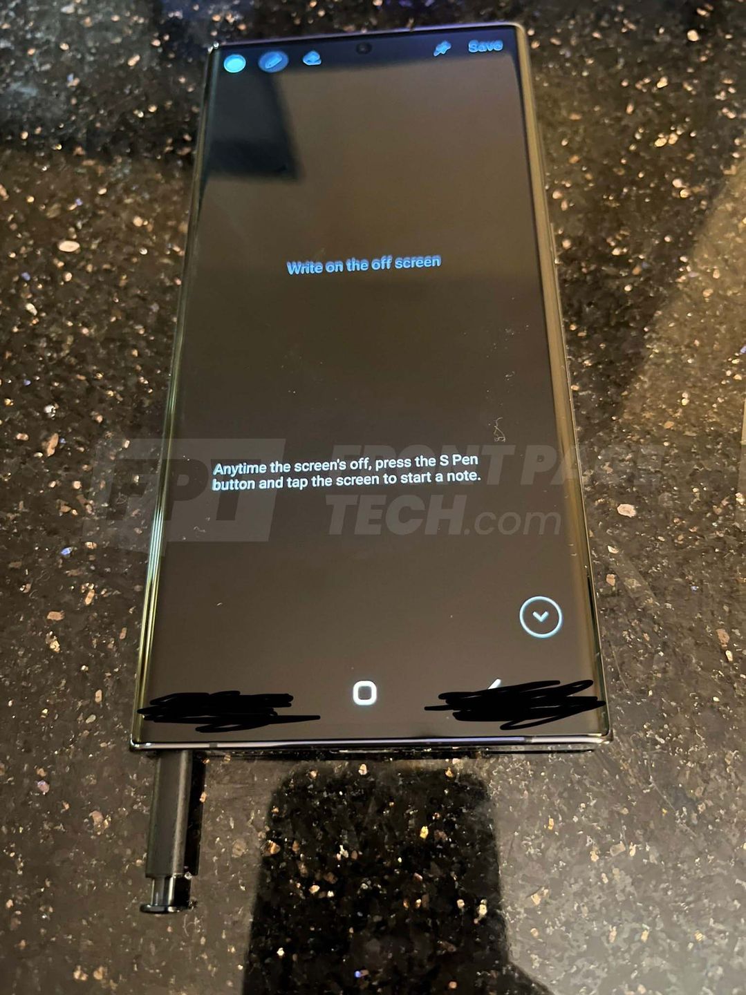 Samsung Galaxy S22 Ultra przyłapany na zdjęciach. Przecieki o rysiku się potwierdzają 5