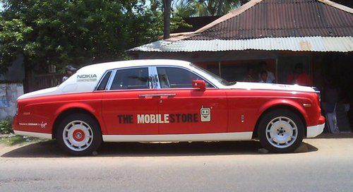 Rolls-Royce Phantom komórkowym sklepem na kółkach 1