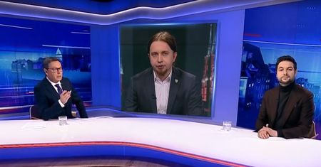 Spięcie w studiu TVP. Europoseł: "Państwo niestety milczycie"