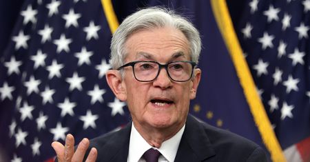 Fed ostrożny. Powell wysłał sygnał. Idzie na dalsze zwarcie z Trumpem