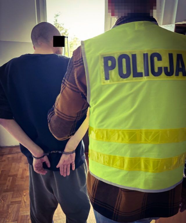 Z atrapą broni poszedł do kancelarii, aby „nastraszyć komornika” (zdjęcia)