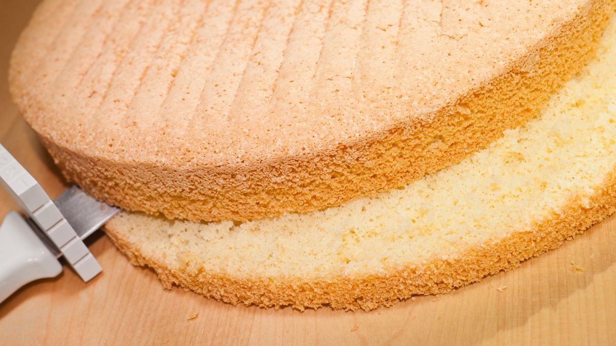 Biszkopt to baza do wielu deserów