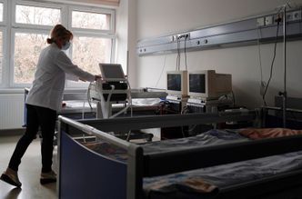 MZ: 15 578 nowych przypadków COVID-19, liczba zarażonych sięgnęła 395 480