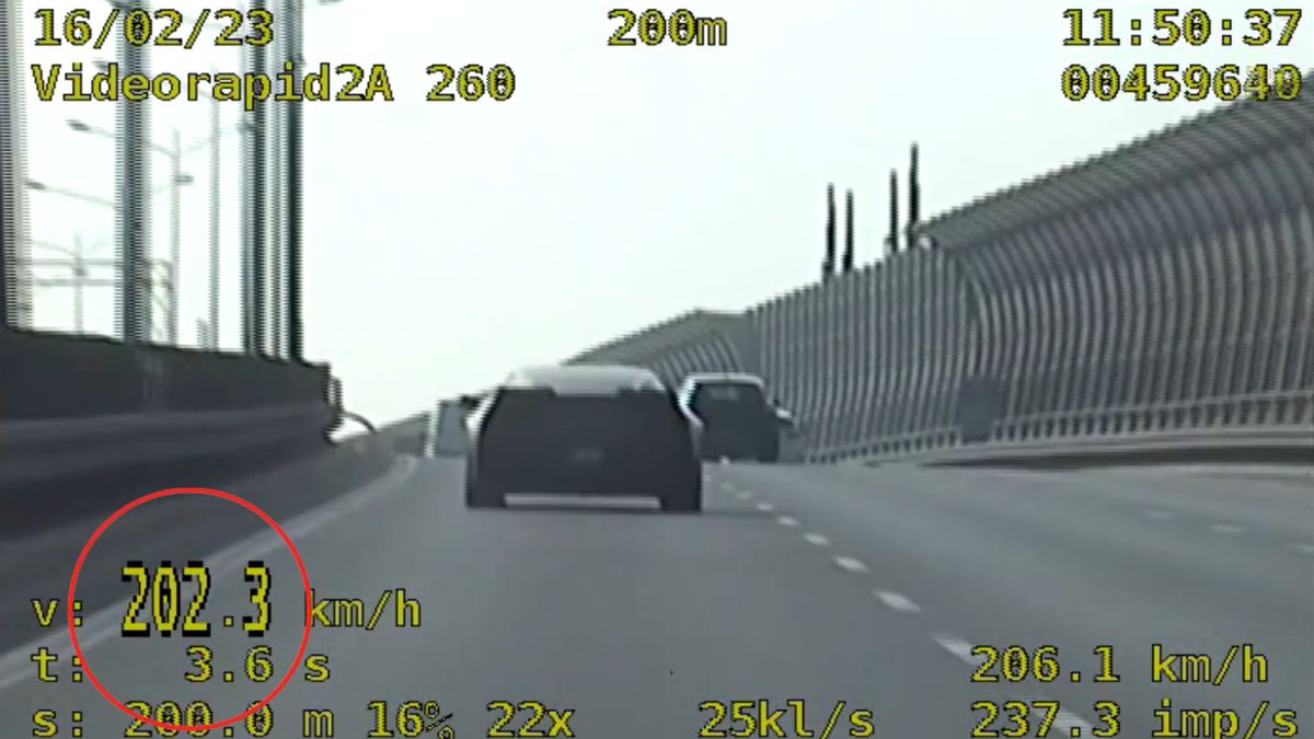 Gnał jak szalony Autostradową Obwodnicą Wrocławia