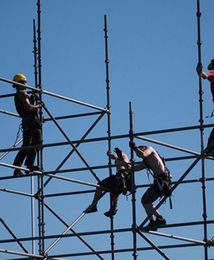 Upał w pracy. Jak szef powinien zadbać o pracowników?