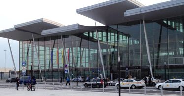 Mgła paraliżuje Poznań i Wrocław