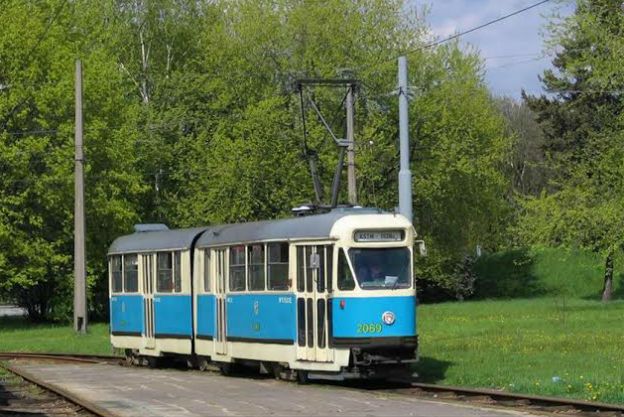 Wrocław: konserwator wsparł remont zabytkowego tramwaju - "ogórka"
