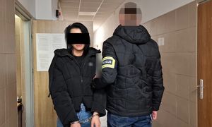 Wpadła pod bankomatem. Miała ponad 30 tys. zł