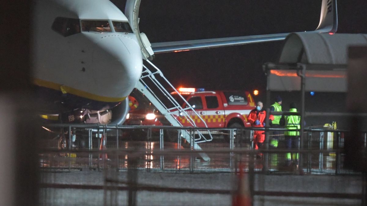 Modlin nie spełnia ustawowych kryteriów upadłości - dementuje zarząd lotniska.