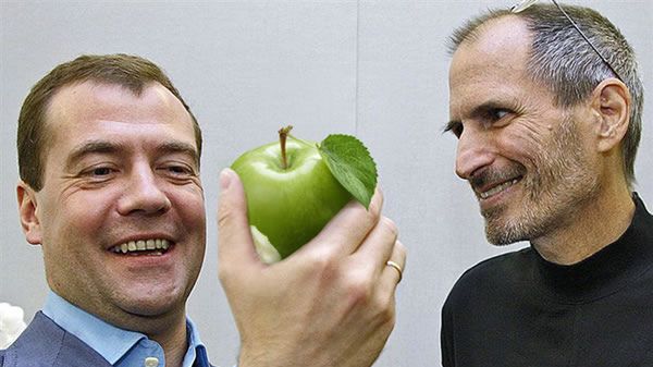 Miedwiediew lubi jabłka, czyli jak Rosjanie złamali zabezpieczenia Nikona 1