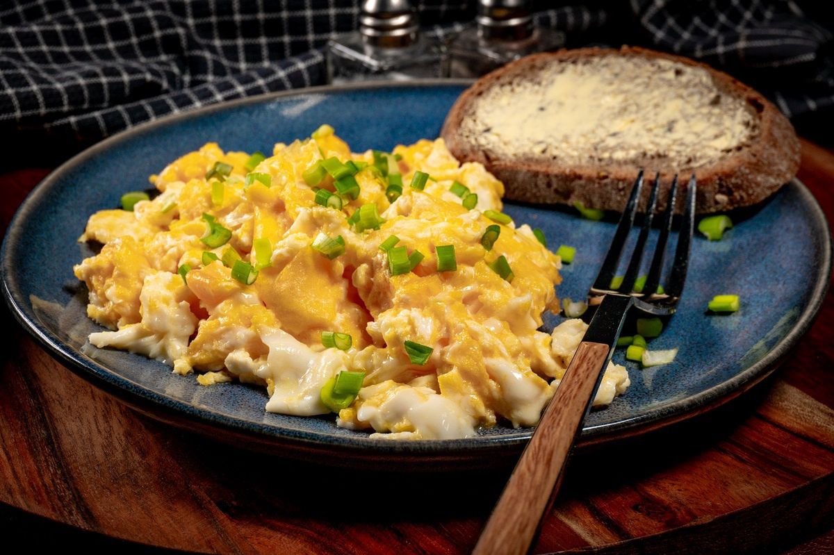 Upgrade Your Breakfast Game: Try the Ultimate Eggs with Onions Recipe