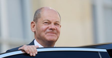 Kanclerz Niemiec: wszystkim rosyjskim bankom wyłączamy system SWIFT