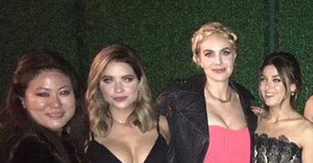 "Słodkie kłamstewka": Ashley Benson trudno ukryć seksowne krągłości
