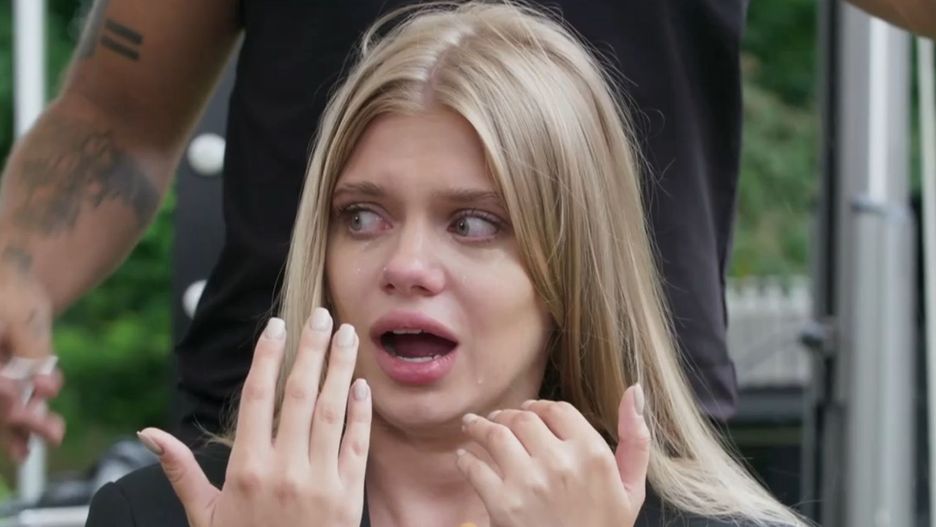 Dominika wpadła w histerię, gdy tylko usłyszała wizję fryzjera 