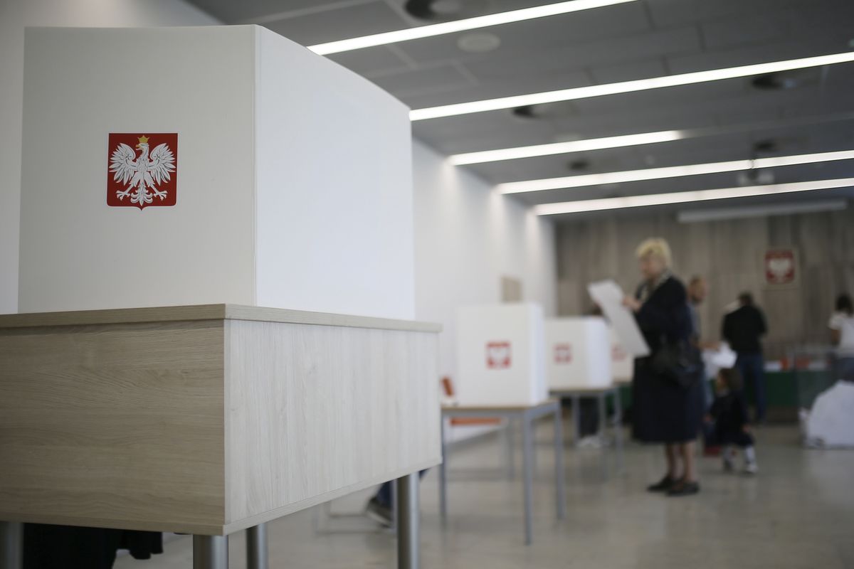 Wybory 2023. Podział głosów i polski system wyborczy