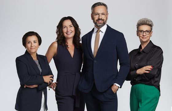 Dyrektorskie awanse w AMS