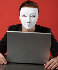 Źle o szefach, źle o pracownikach – w sieci roi się od kłamstw i pomówień