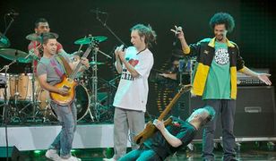 "Must be the music": Niemoralna propozycja uczestników programu! Chcą z Tuskiem...