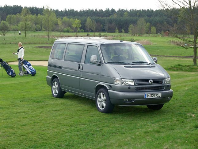 Produkowany od połowy lat 90. VW Multivan T4 jest wciąż poszukiwanym autem.
