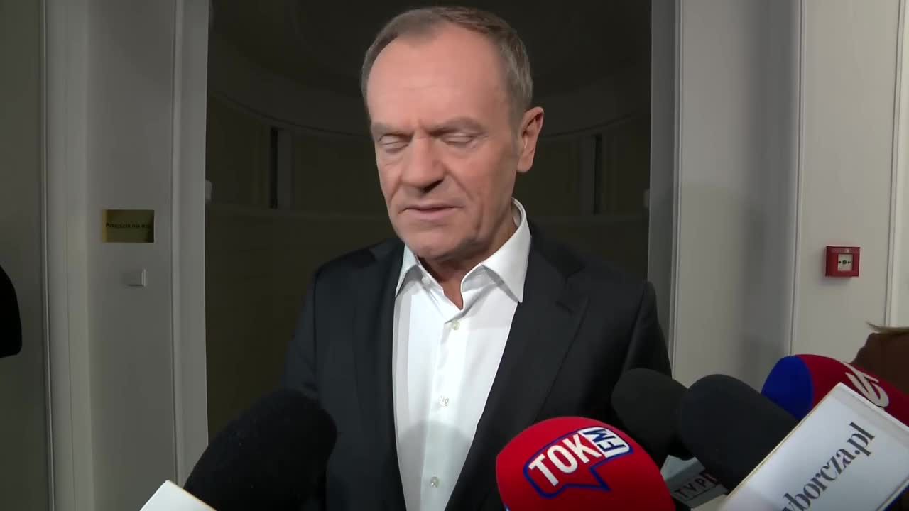 Szansa na środki z KPO. Donald Tusk: PiS uległ presji